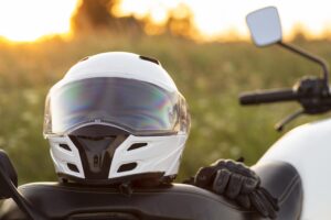 front-view-motorcycle-helmet-sitting-bike