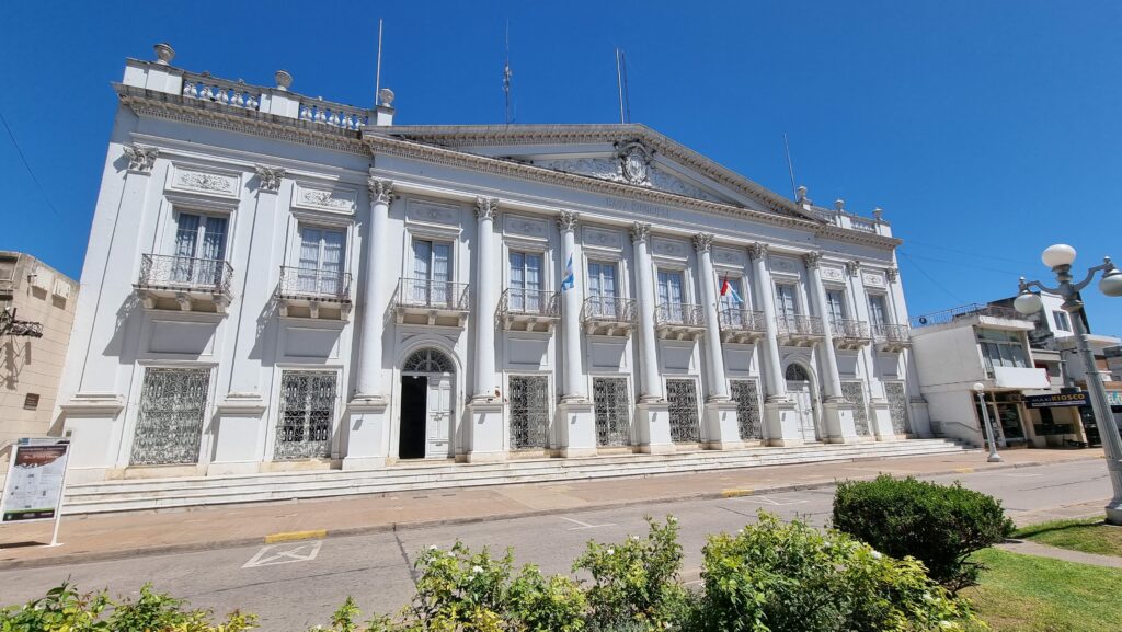 municipalidad frente
